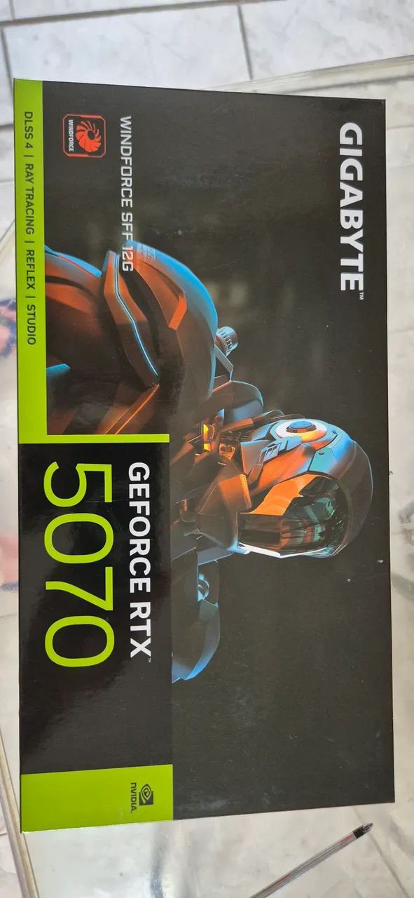 Placa video RTX 5070  - Foto 2