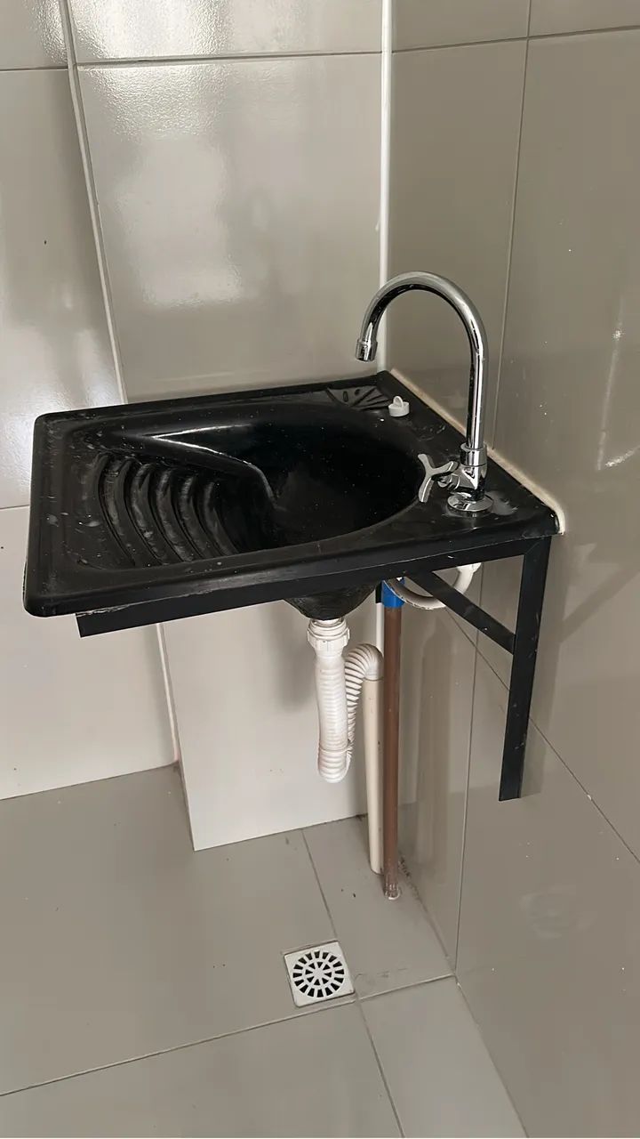 PIA COM TORNEIRA