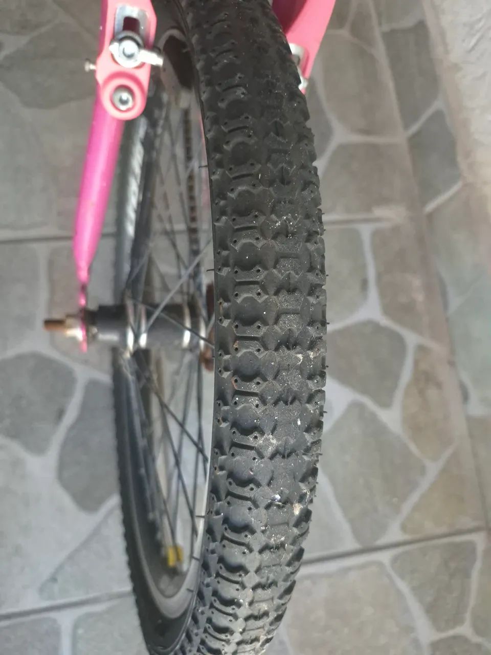 Bicicleta infantil aro 20 - Foto 5