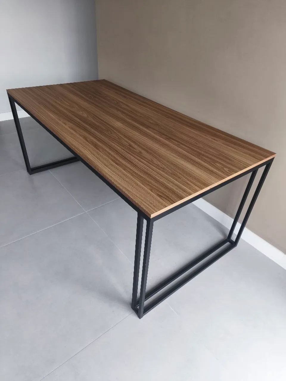 Mesa de jantar estilo industrial - Foto 2