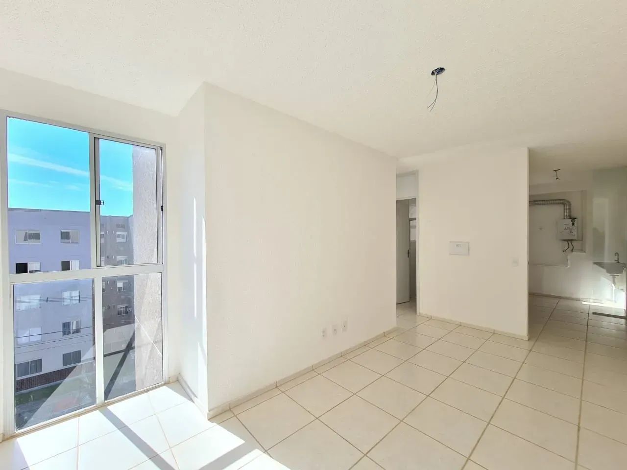 Apartamento de 02 quartos em Nova Iguaçu