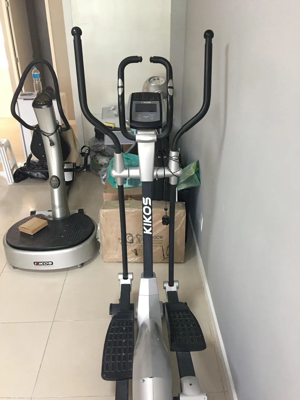 Elíptico Kikos 9200 Eletromagnético  - Foto 4