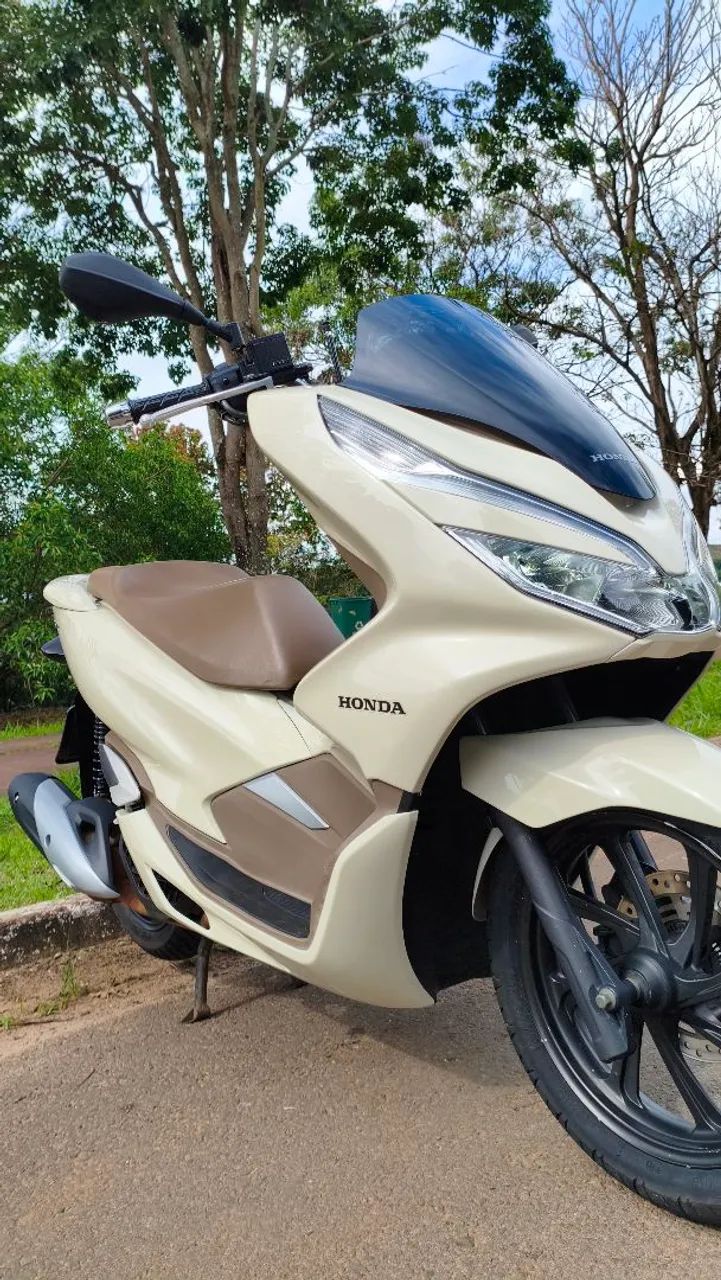 PCX DLX 2019 - Foto 4