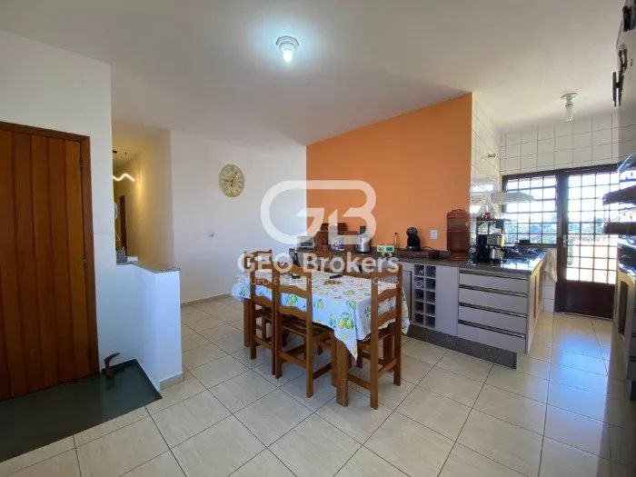 Terreno a Venda com 02 casas no centro de Igaratá - SP - REF 18118 - Foto 4
