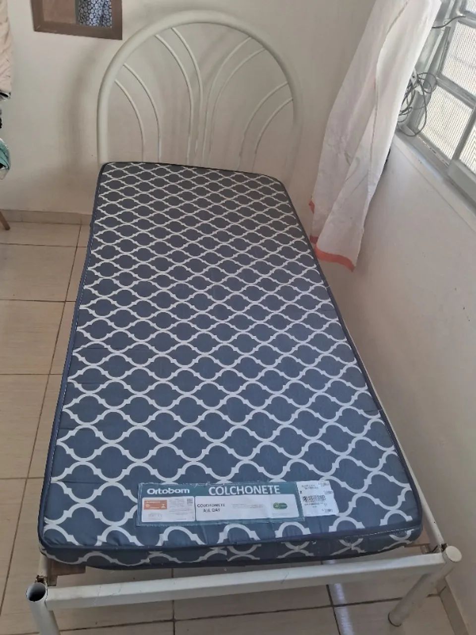 Cama de solteiro com colchão ortobom - Foto 2