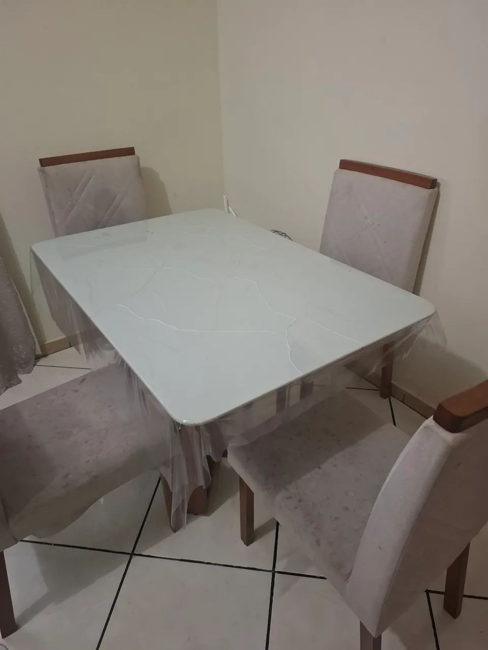 Mesa de janta 4 cadeiras * zap - Foto 2