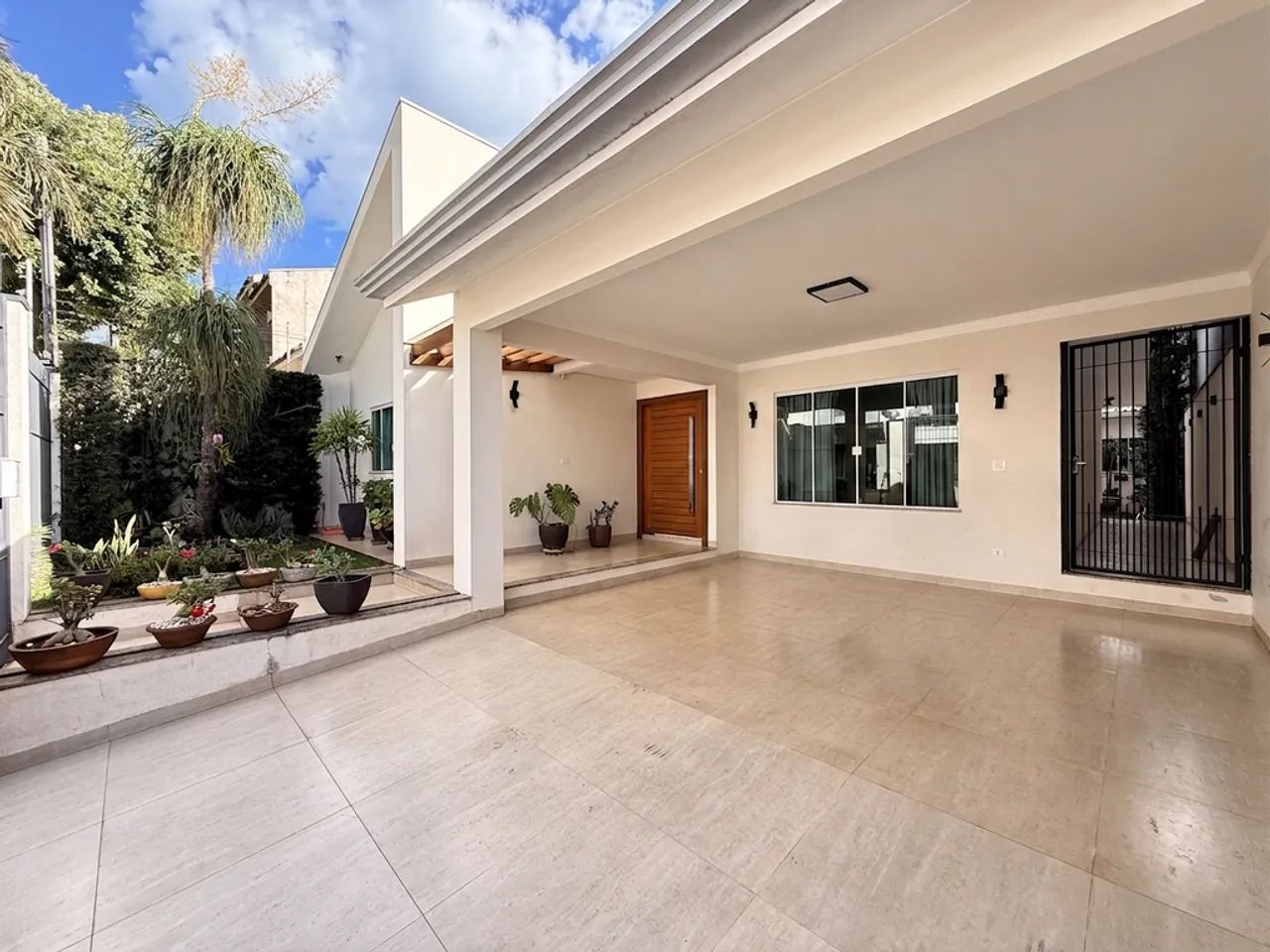 Casa à venda em Maringá, Jardim Paraizo, com 4 quartos, com 195 m² - Foto 2