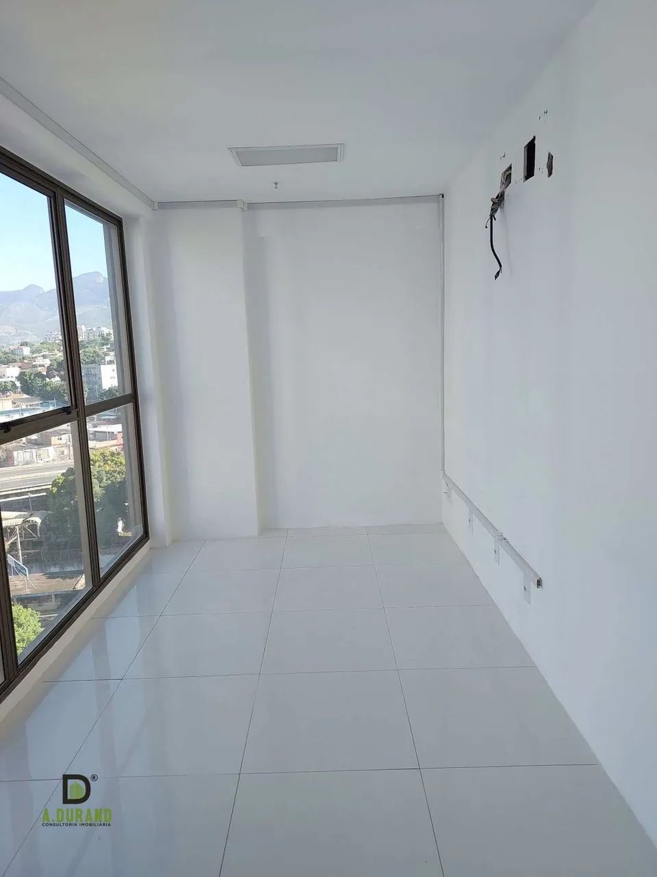 Sala Comercial com 35 m² em Del Castilho pronta para uso. - Foto 4