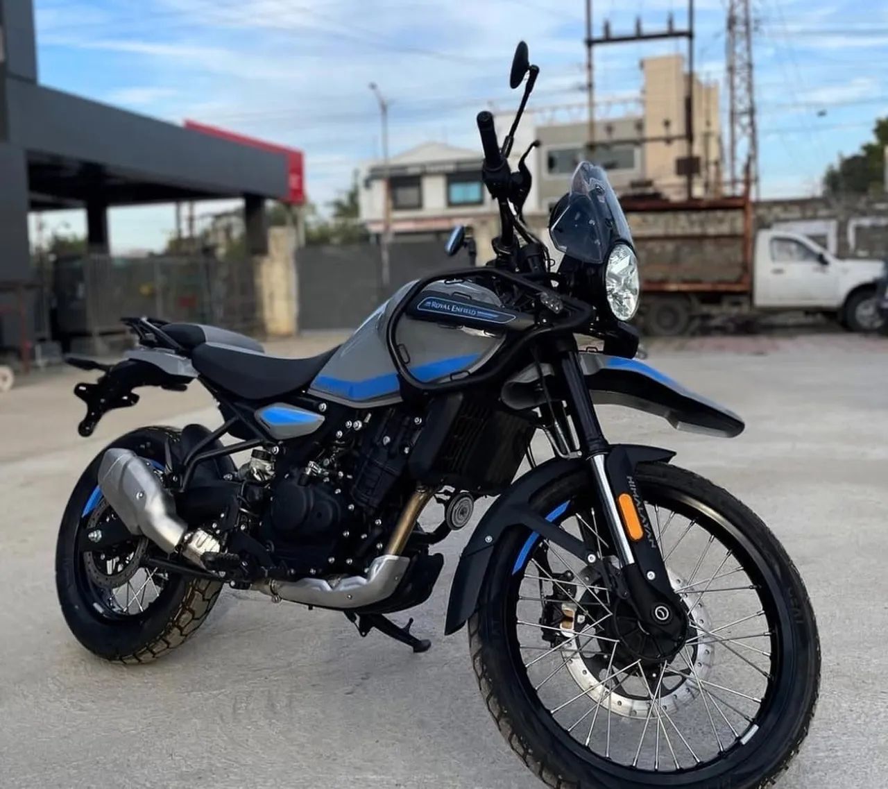 HIMALAYAN 450cc DAIANA 