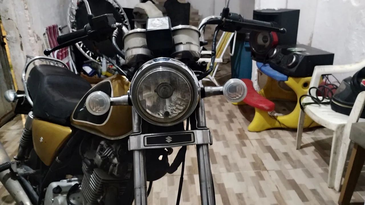 Intruder 125  - Foto 2