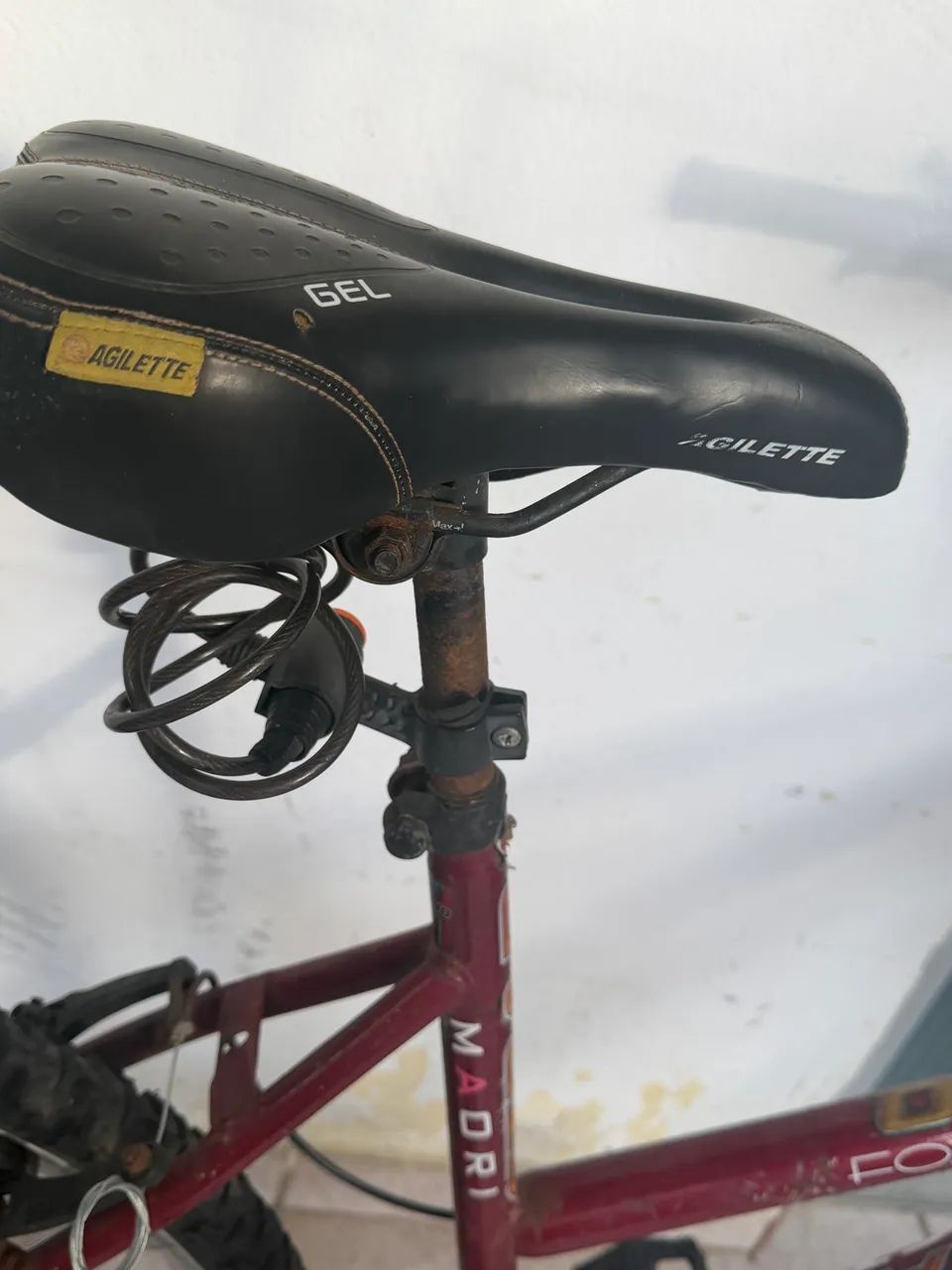 Bicicleta Aro 27 com marcha - Foto 2