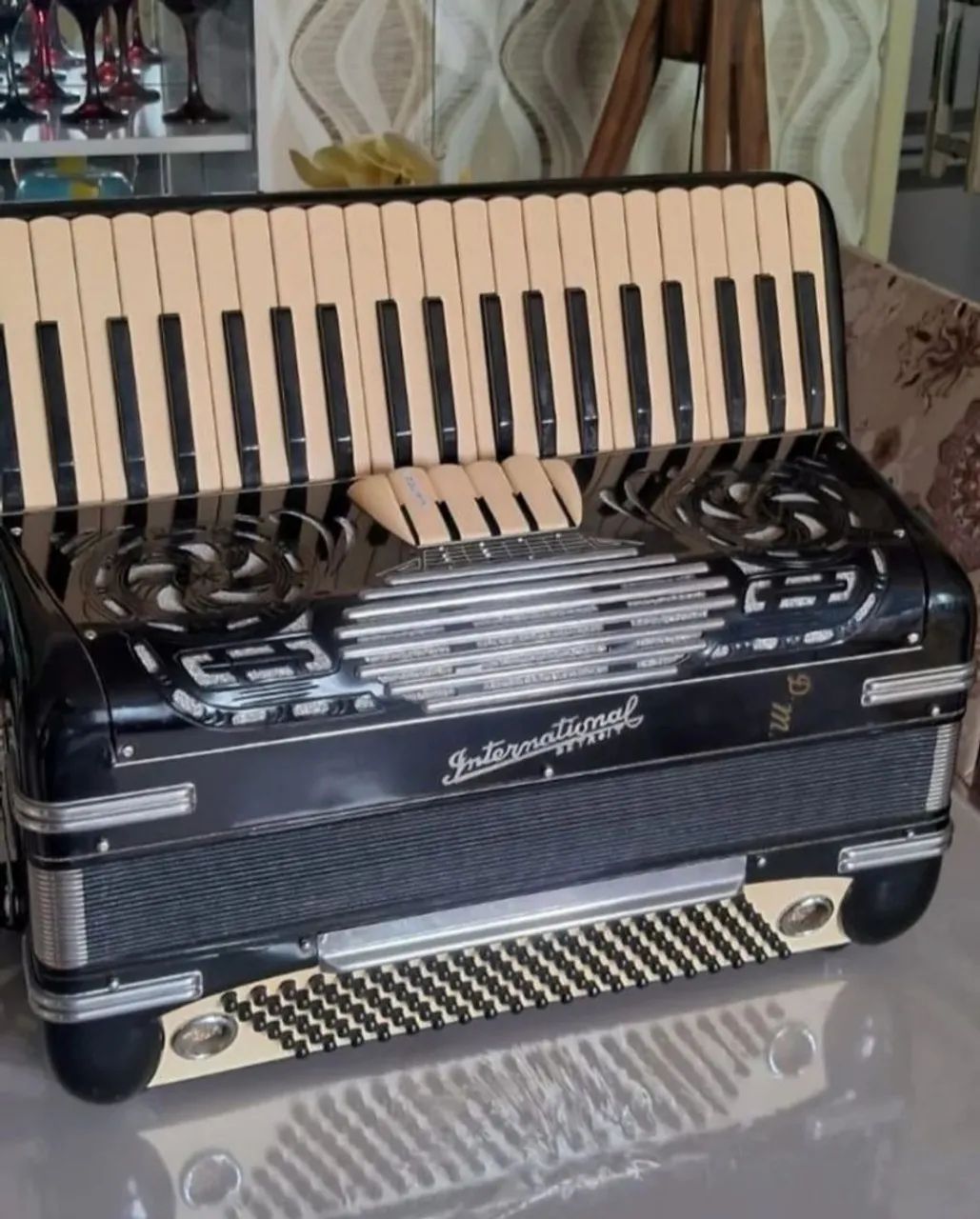 Acordeon 120 baixos - Foto 2