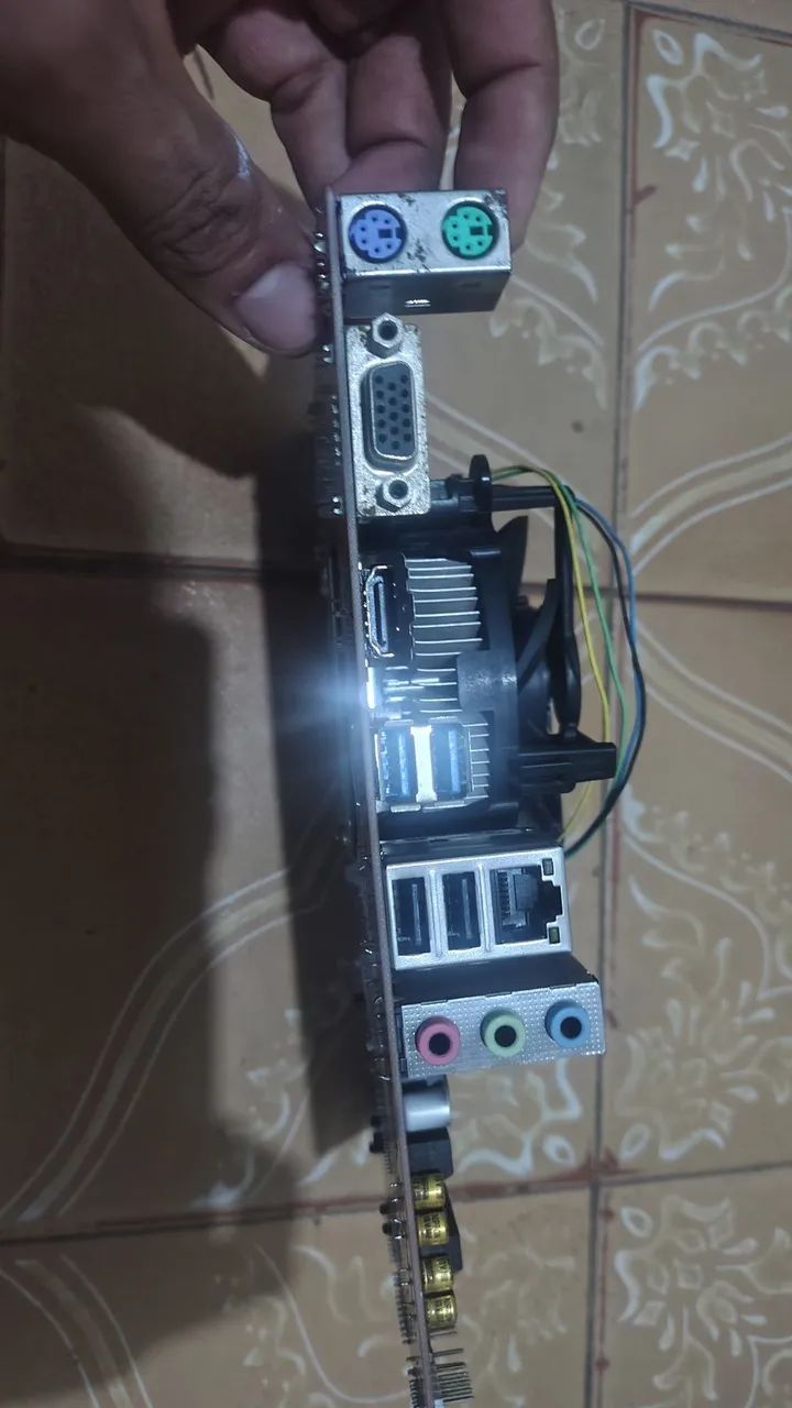 Placa mãe + processador 6700t funcionando  - Foto 2