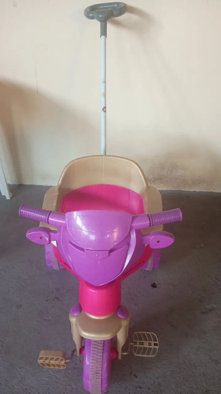 Triciclo infantil 