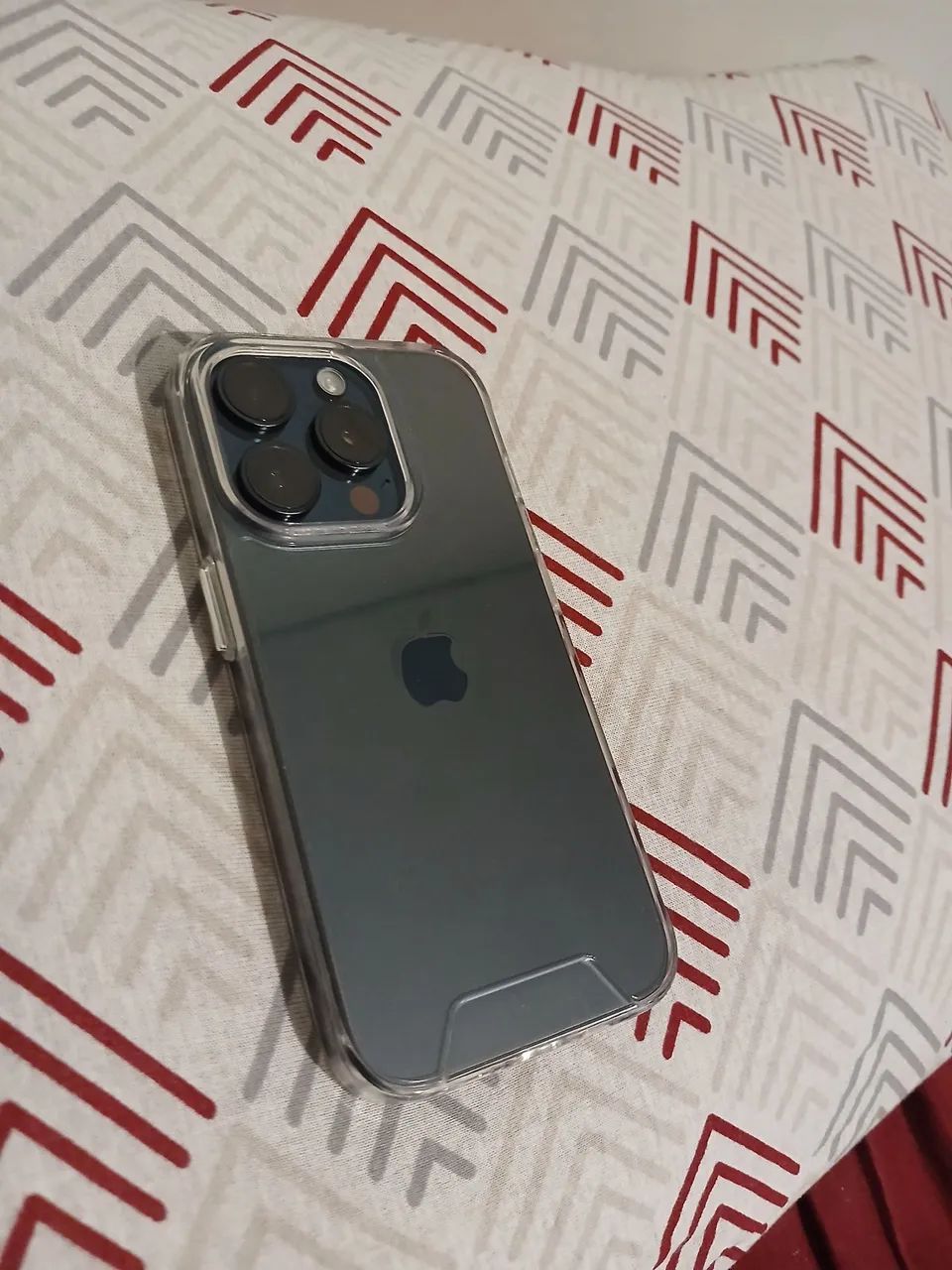 iPhone 15 Pro 128GB - Titânio - Excelente Conservação - Foto 2