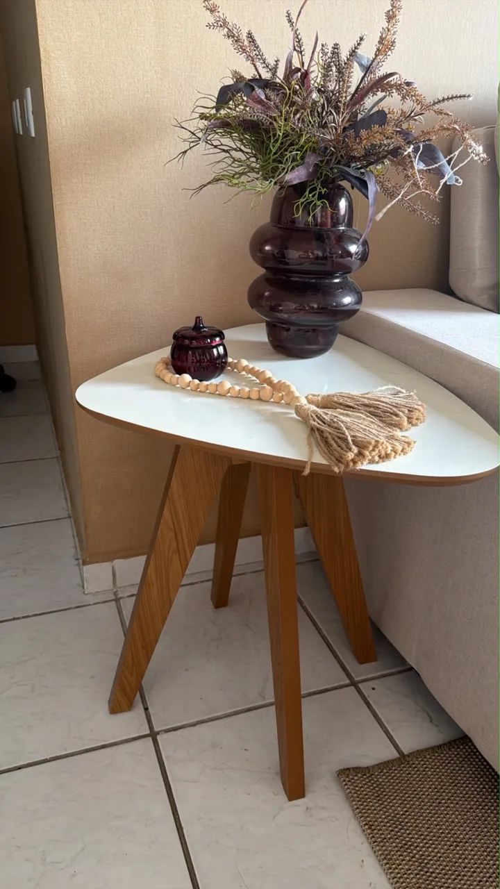 Mesa de canto 