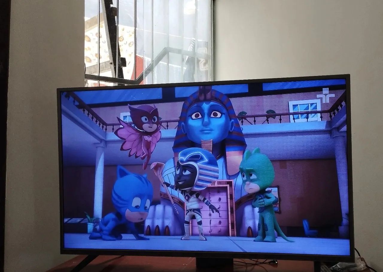 Vendo TV de 50 polegadas Smart - Foto 2