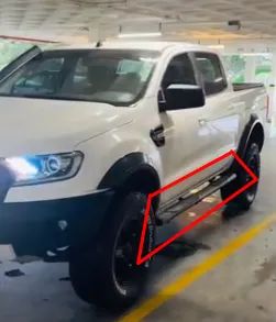 Estribo protetor para Ranger com leve amassado em bom estado completo 