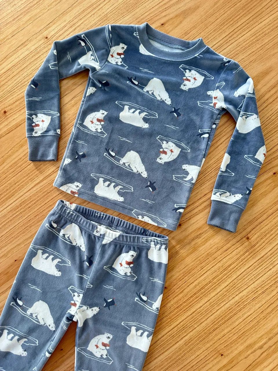 Pijama Carters de Plush 12-18M
