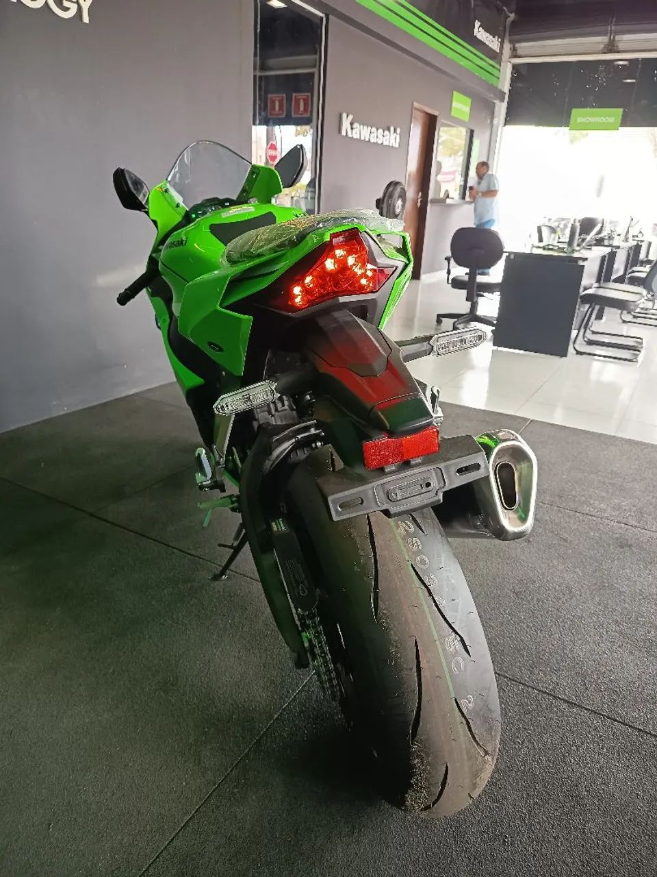 Ninja Zx-10/ Zx-10r 1000cc 2027 - 1543581737 | OLX