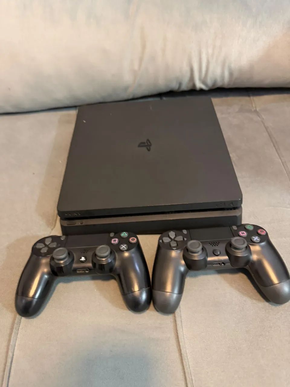VENDO PS4 SLIM 1 TERÁ, 