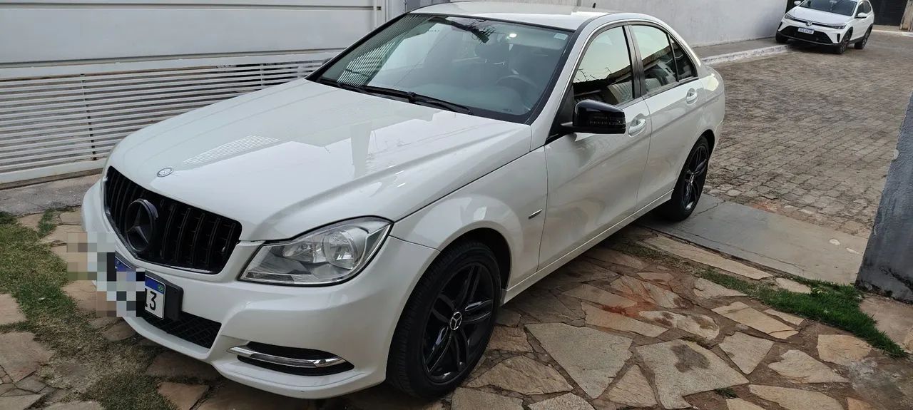 Mercedes-Benz C-180 C-180 CGI Classic 1.8 16V 156cv Aut. 2012