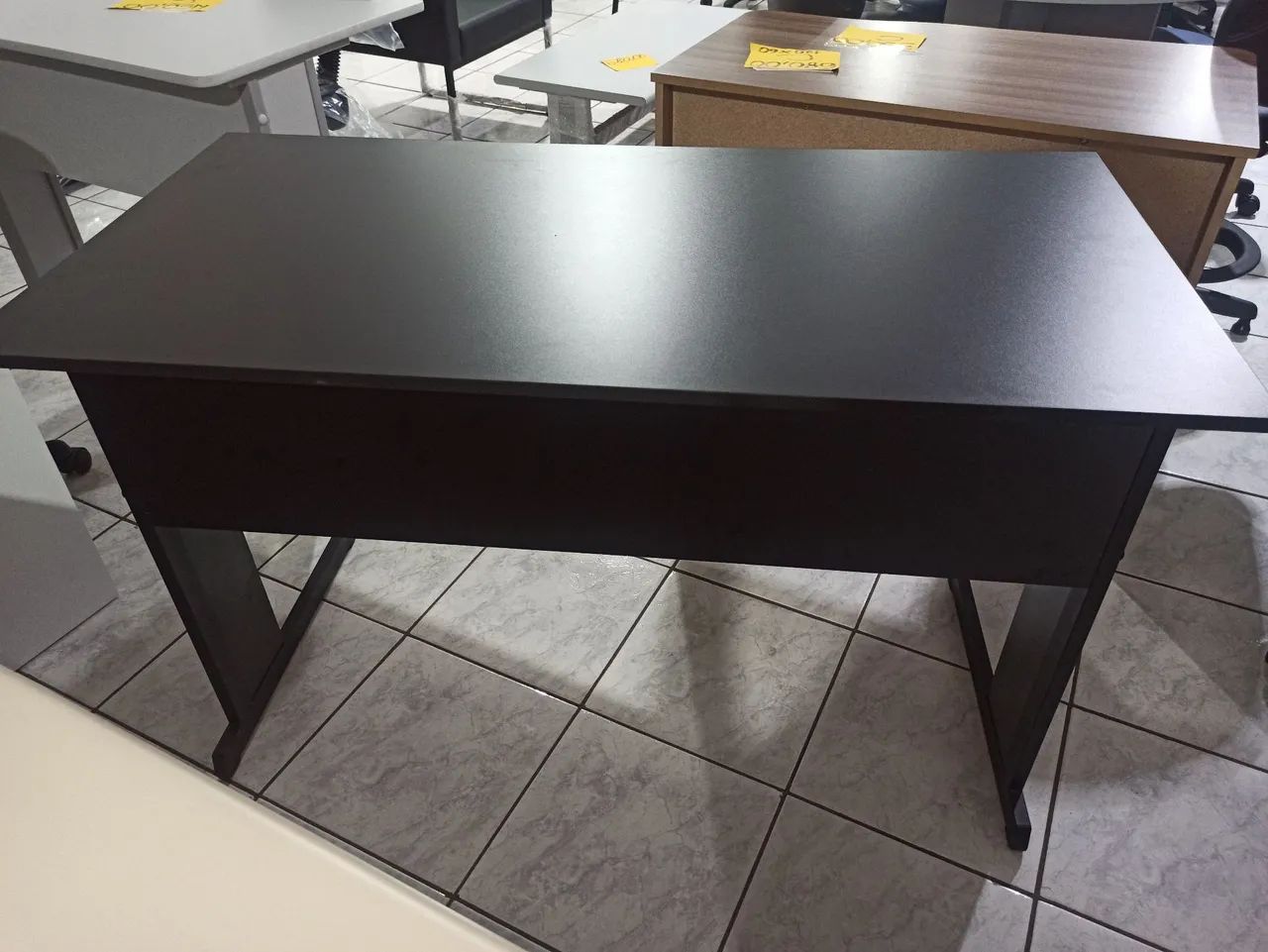 Mesa secretária com 2 gavetas  - Foto 3