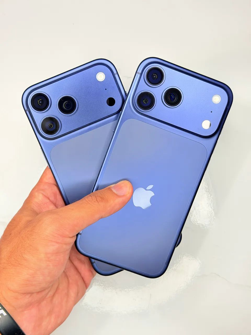 iPhone 17 Pro Max 256gb - Azul (Garantia Apple 08/27)