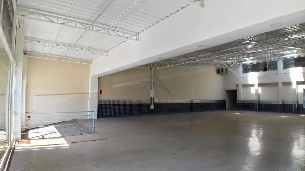 Salão à venda em Campinas, Cambuí, com 454 m² - Foto 2