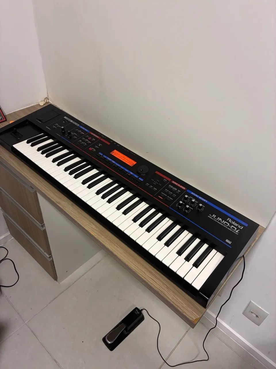 TECLADO ROLAND JUNO DI - Foto 3