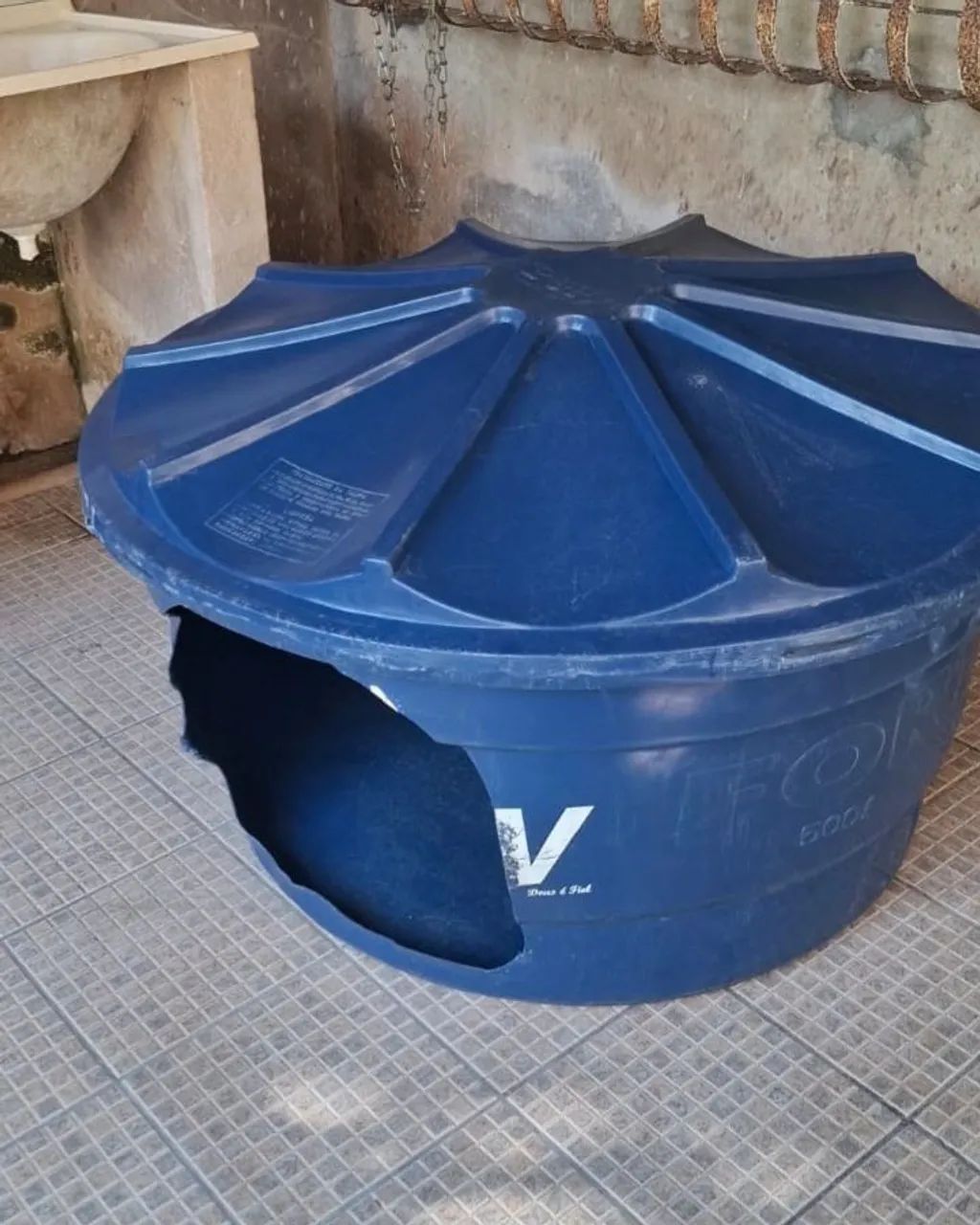 Casa de cachorro feita de caixa d'água 500L - Foto 3