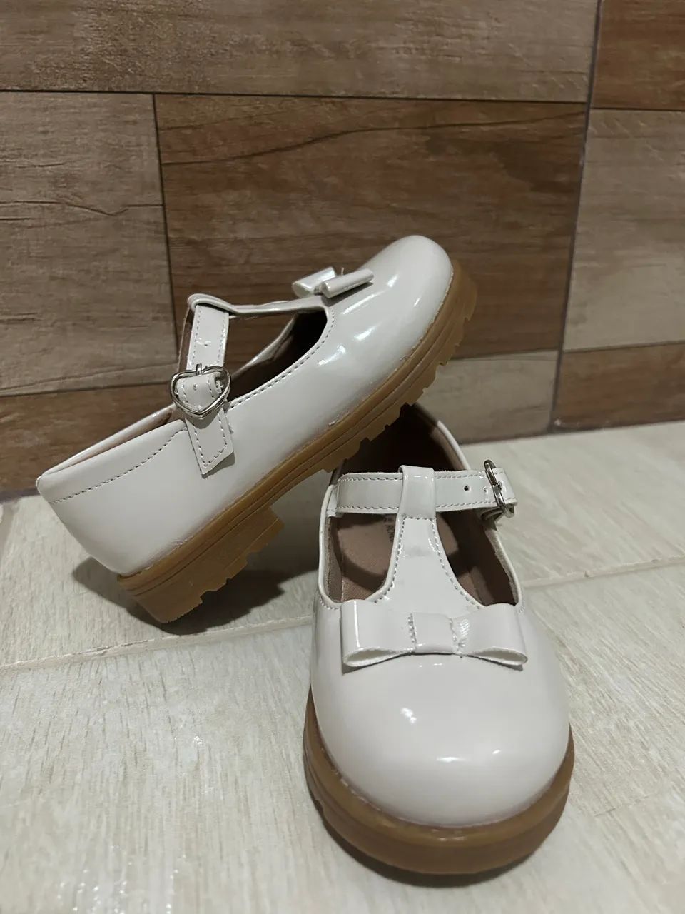 Sapatilha infantil modelo boneca 