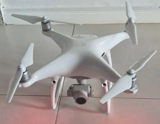 Drone DJI Phantom 4