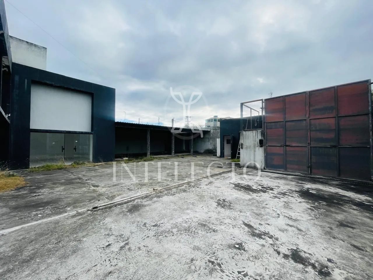 Vendo Prédio Comercial - Foto 4