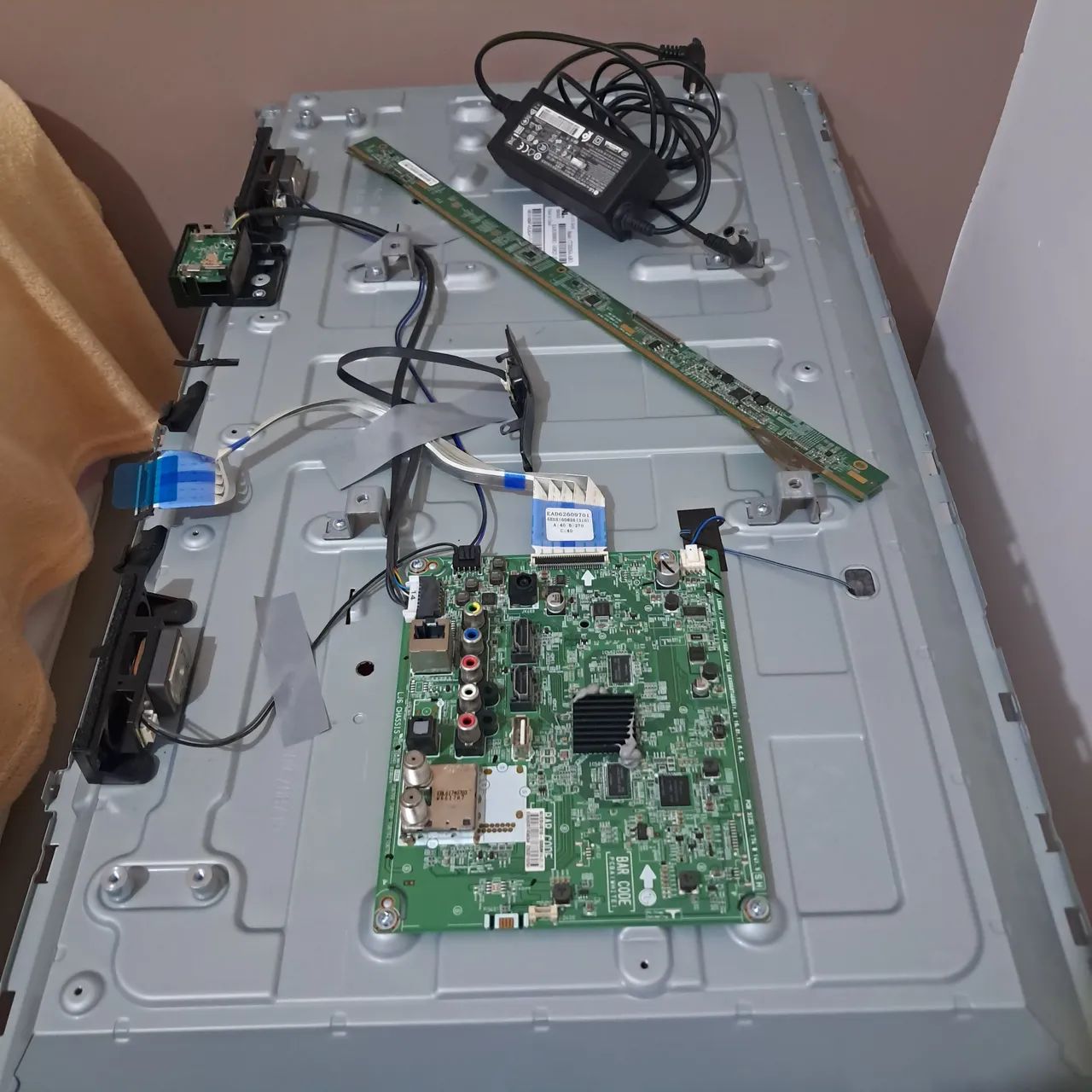 Peças  para TV lg 32lh570b 