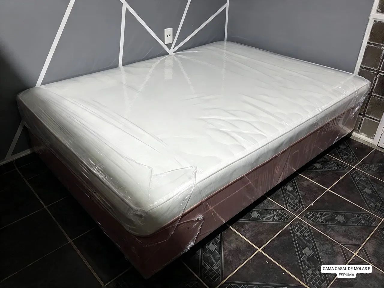 Cama Box Casal De Molas E Espuma 
