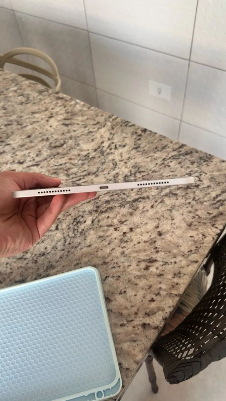iPad Air 5 258GB capa azul  - Foto 3