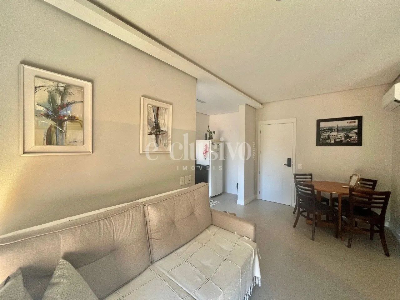 Studio mobiliado em Coqueiros
