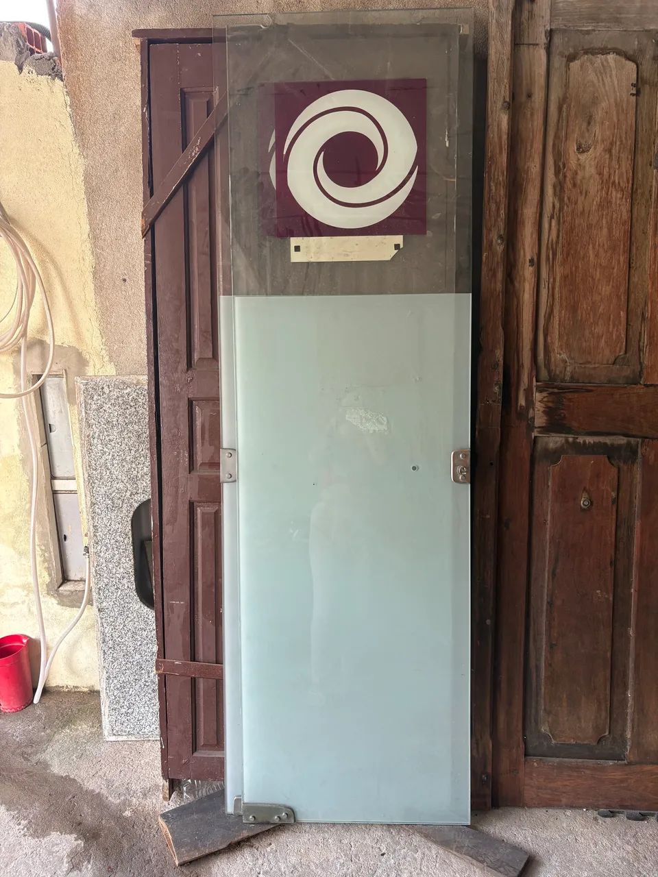 Portas de vidro e de madeira  - Foto 2