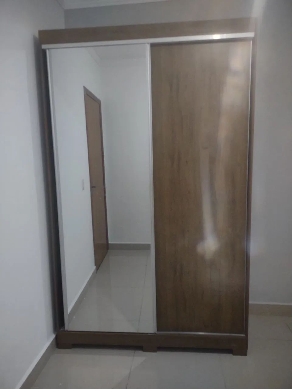 Vendo um guarda roupa  - Foto 2