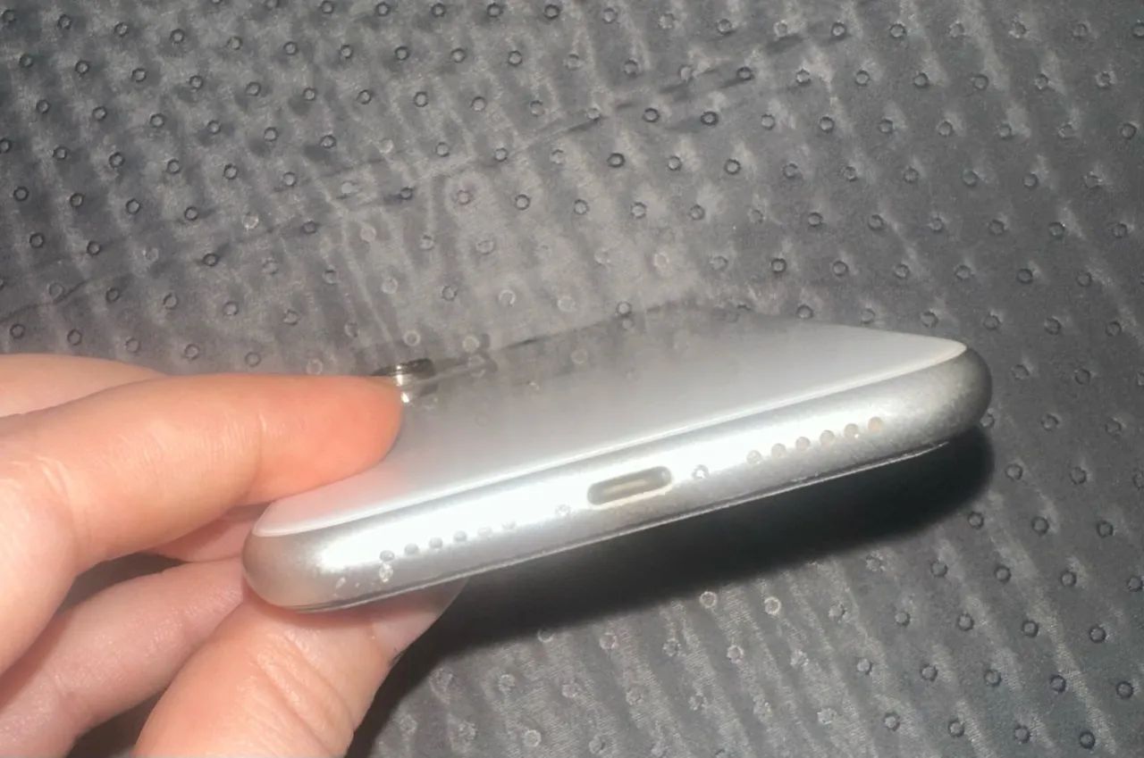 IPHONE 11 COM CAIXA - Foto 4