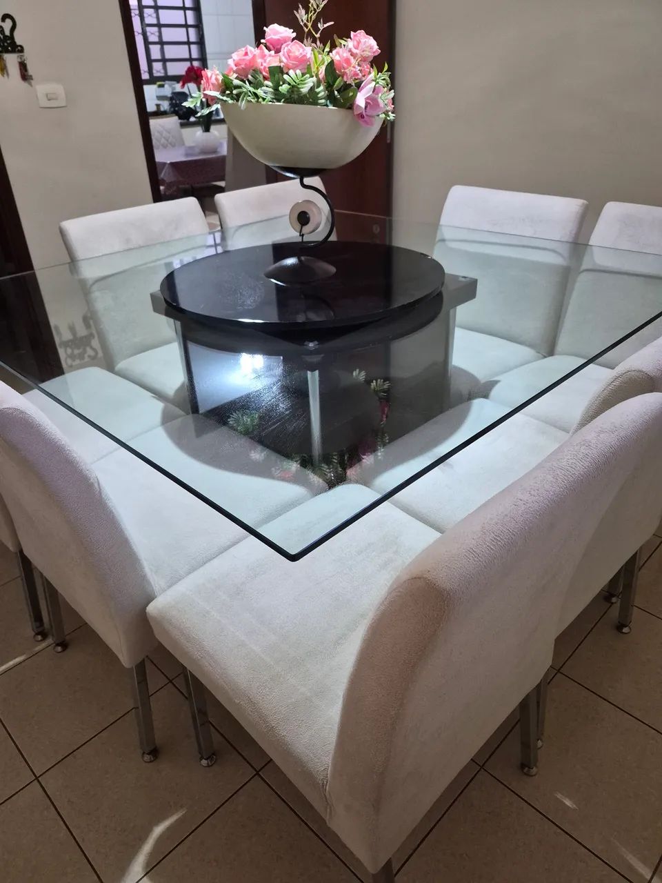 Mesa com 8 cadeiras  - Foto 4