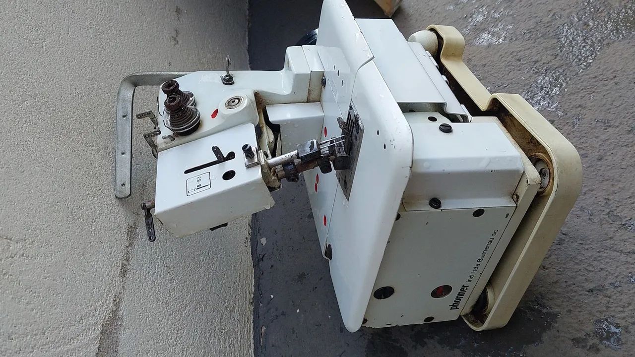 Máquina Overloque Industrial Phomer - Completa Mecânica - Sem Motor - Foto 3