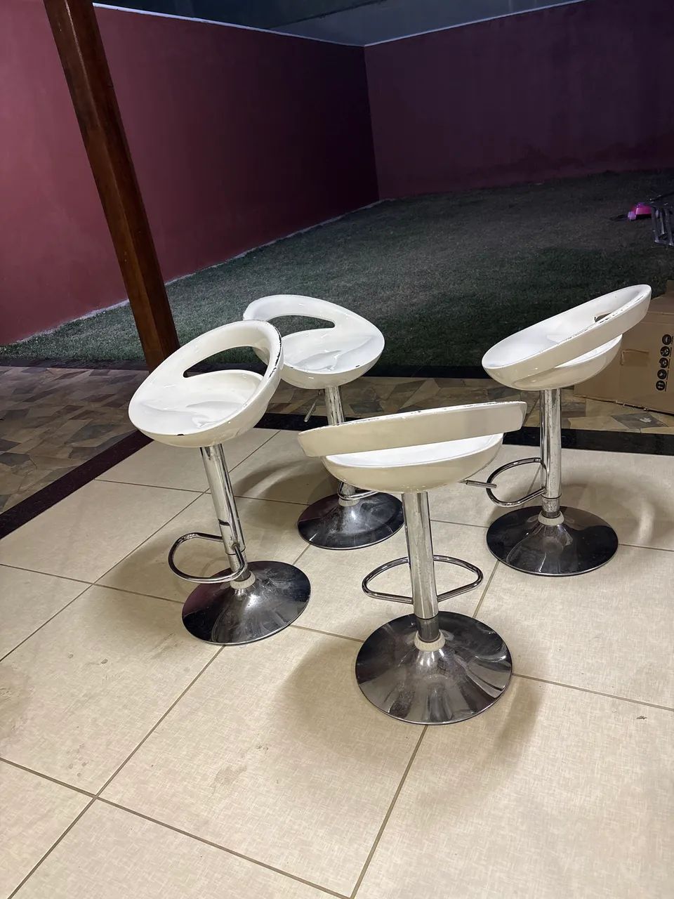 4 banquetas com Altura Ajustável  - Foto 3