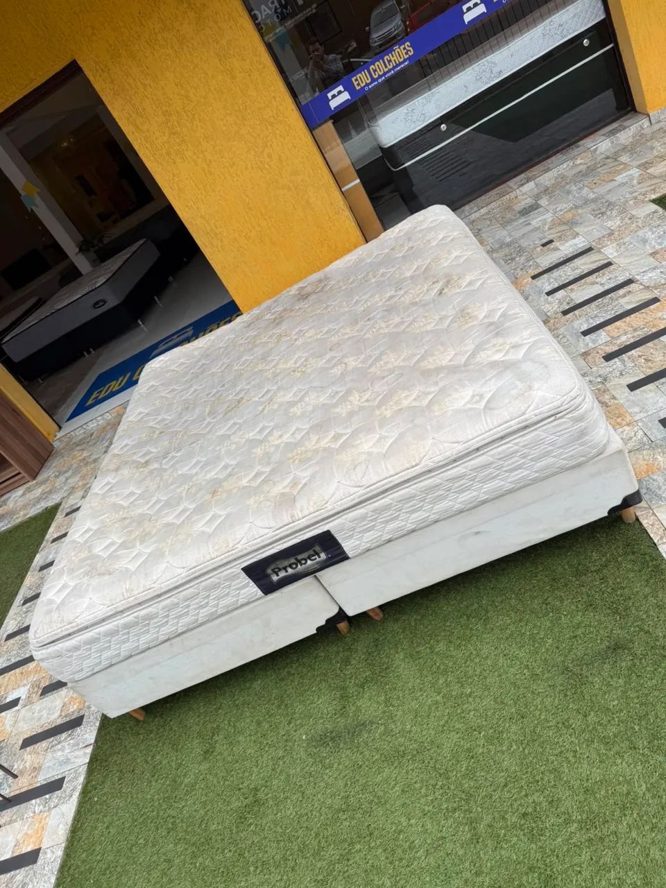 Cama de Casal KING PROBEL USADA BASE + COLCHÃO  - Foto 2