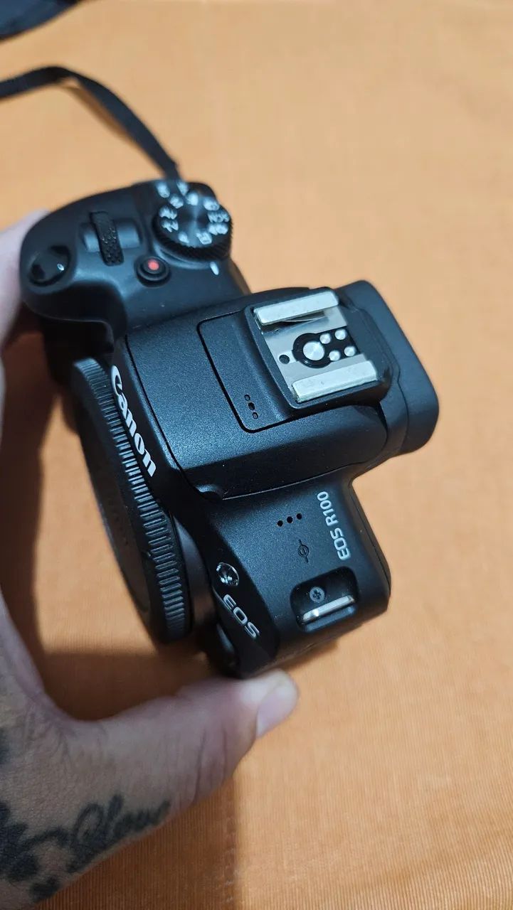 Canon R100  - Foto 3