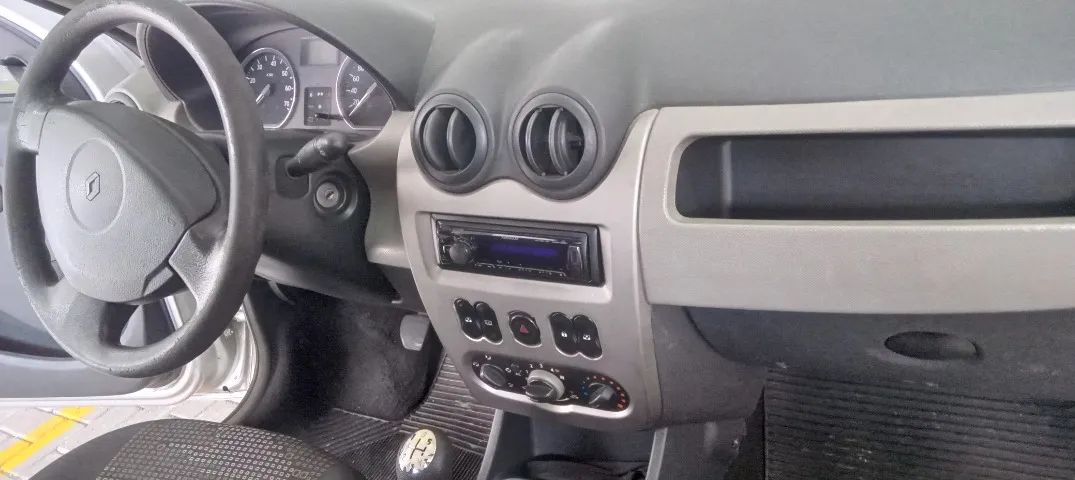 Renault Sandero Expression Hi-flex 1.6 8V 5P 2010 - Foto 5