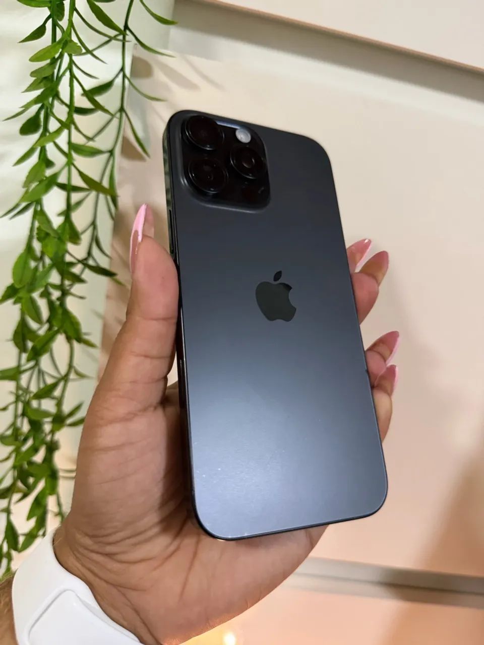 iPhone 16 pro Max - Foto 2