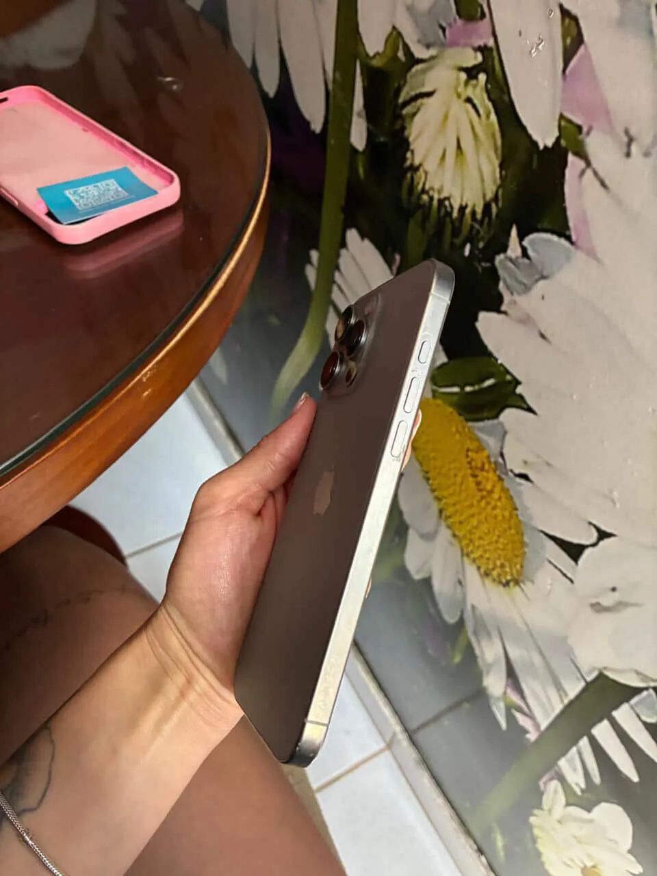 iPhone 16 pro Max 256 - Foto 2