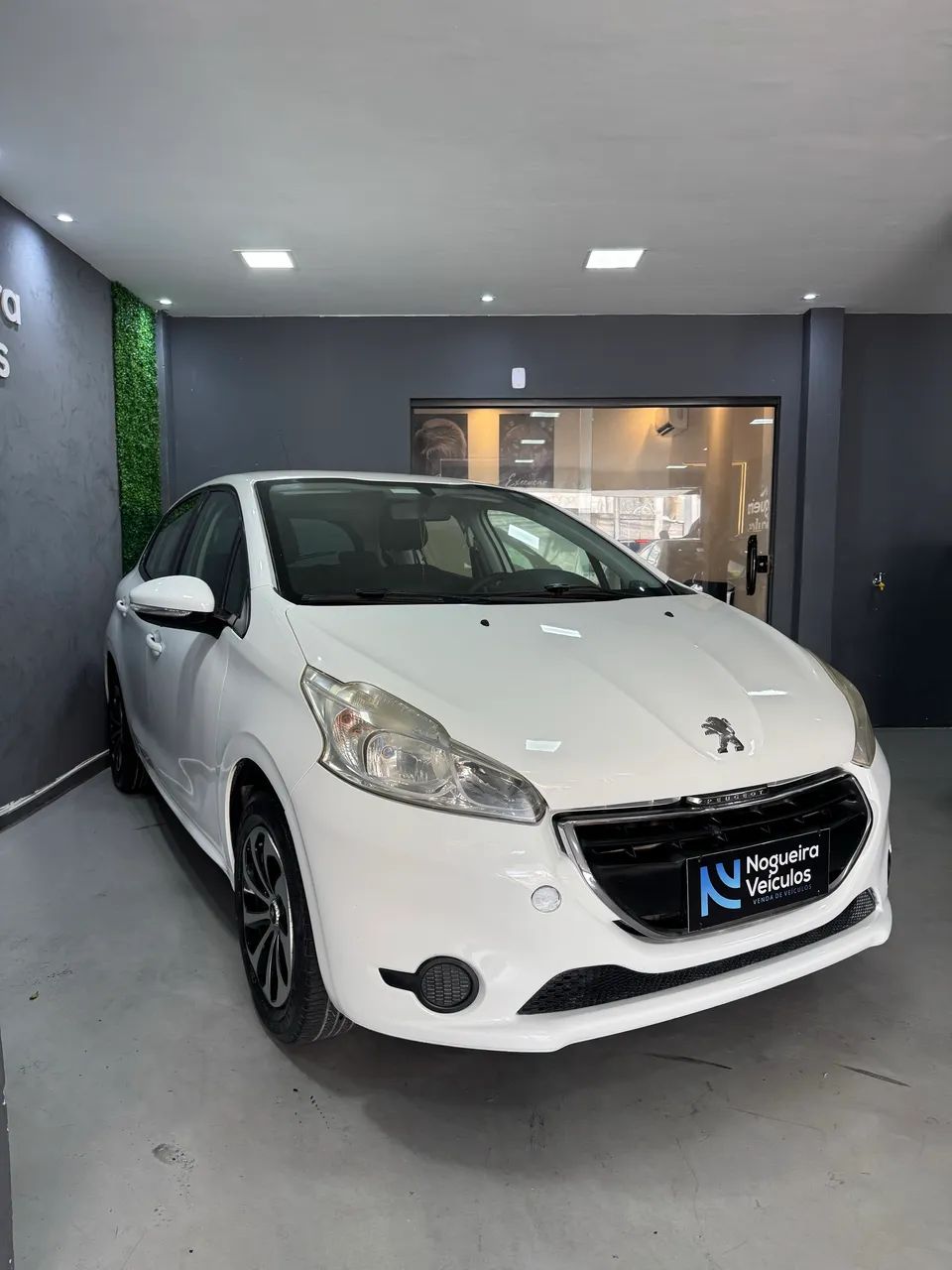 Peugeot 208 208 Active/Active Pack 1.5 Flex 8V 5p 2014